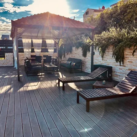 Sunny Garden With Private Heated Pool * Kaštela