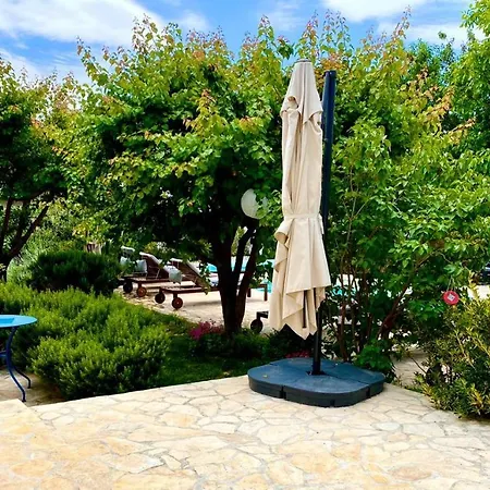 Sunny Garden With Private Heated Pool Villa Kastela