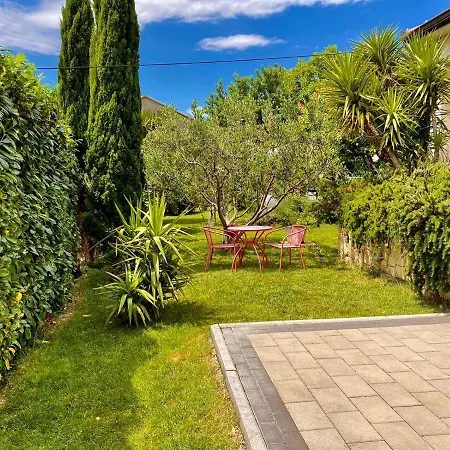 Villa Sunny Garden With Private Heated Pool