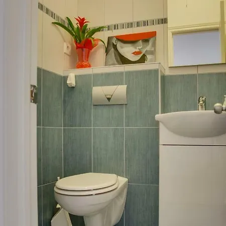 Villa Sunny Garden With Private Heated Pool Kastela